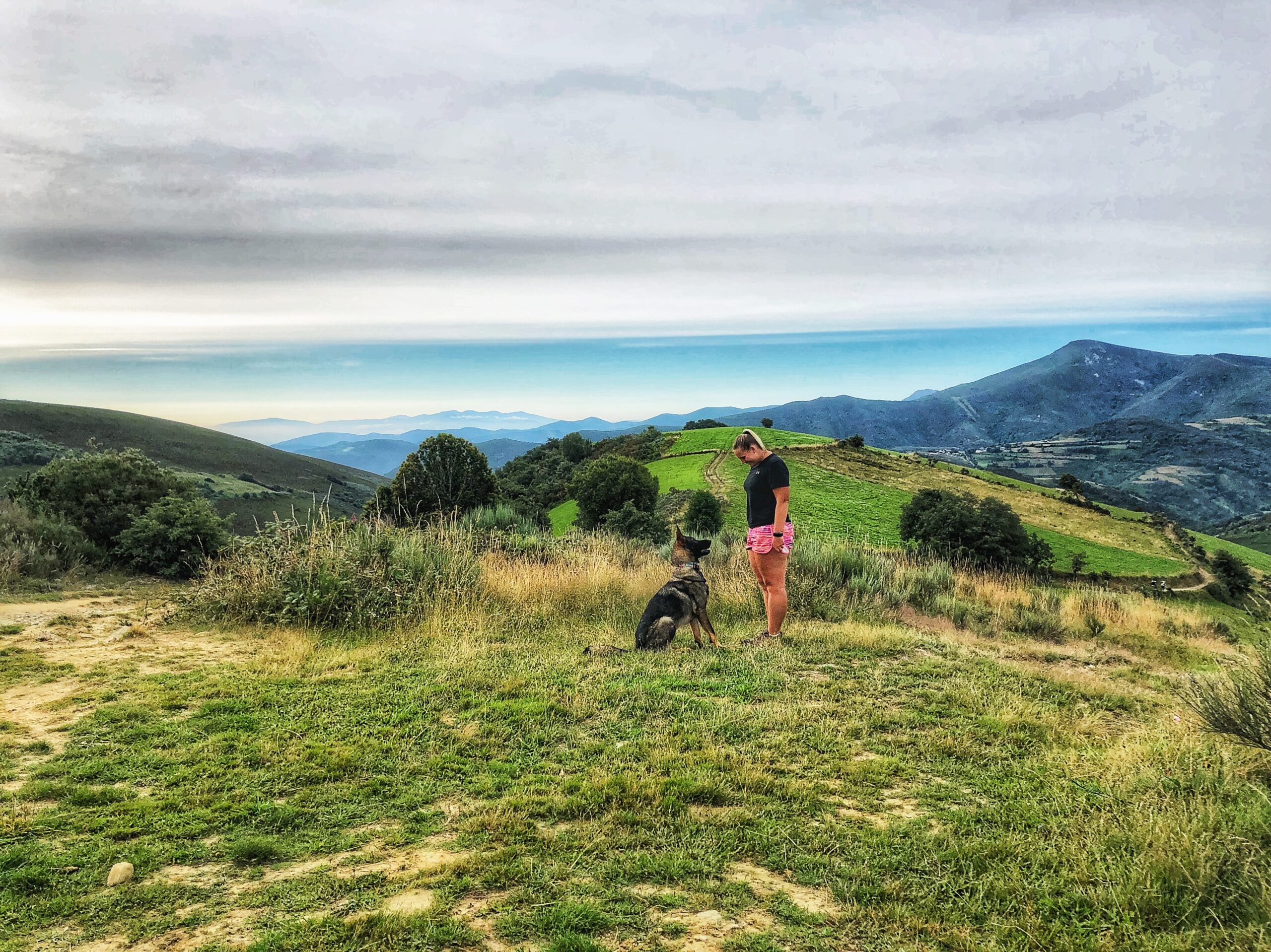 Quiet moments after the steep climb up to O'Cebriero